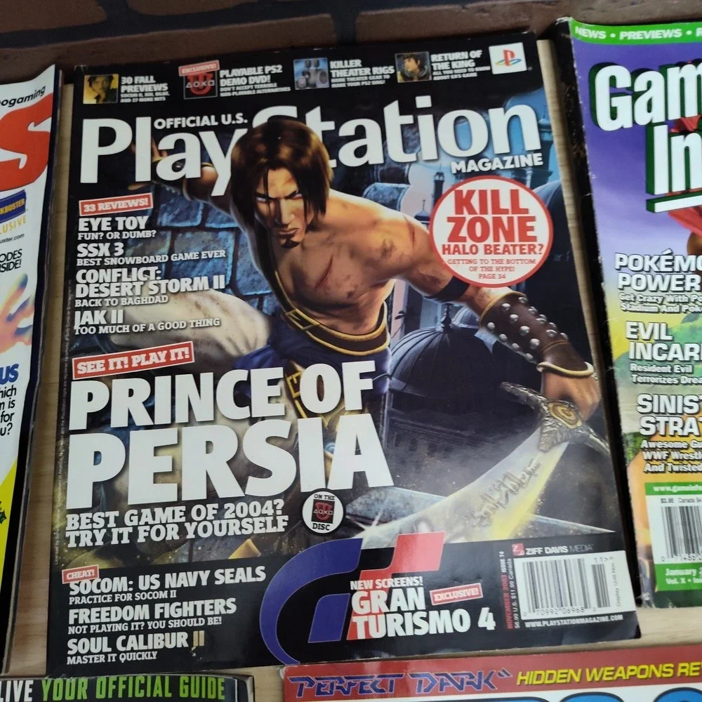 Gaming magazines XBox Playstation Tips & Tricks Sonic Prince Persia Tomba 2